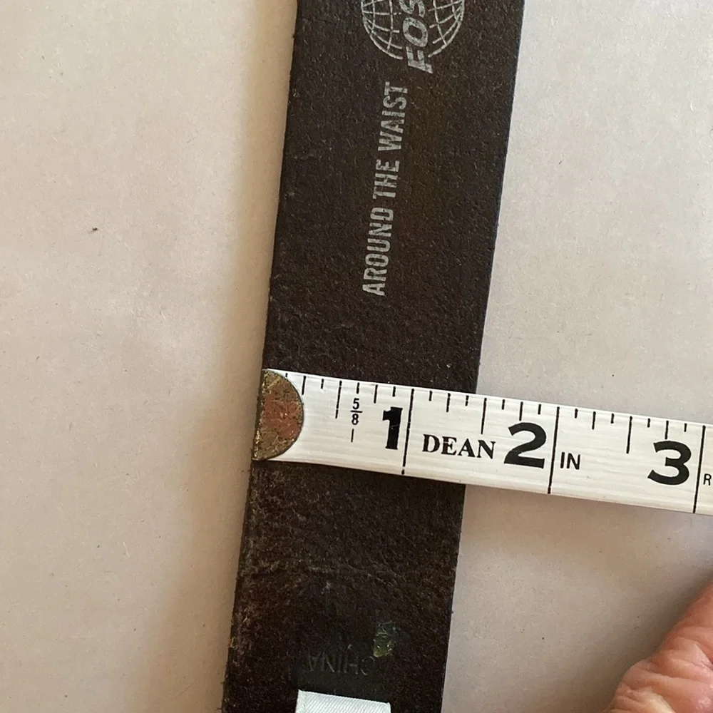 Fossil Belt Mens Brown leather distressed casual silver tone buckle Minimalist